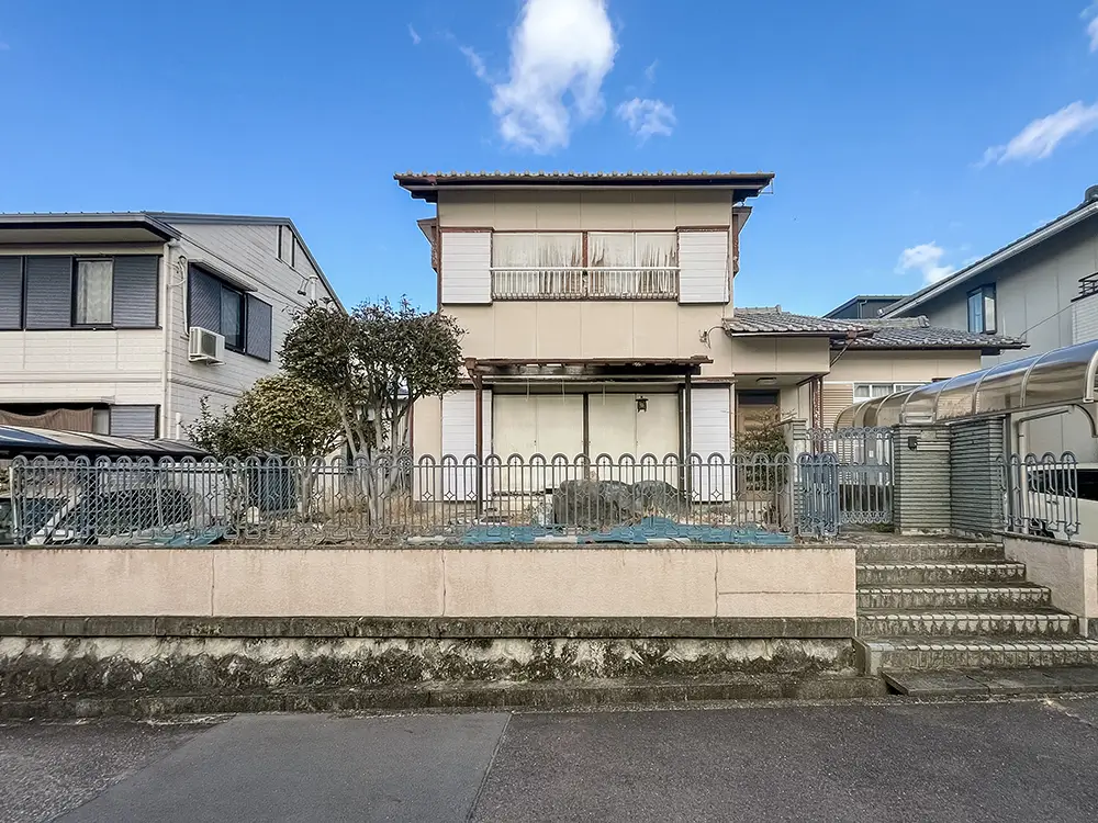 門まわりの施工前